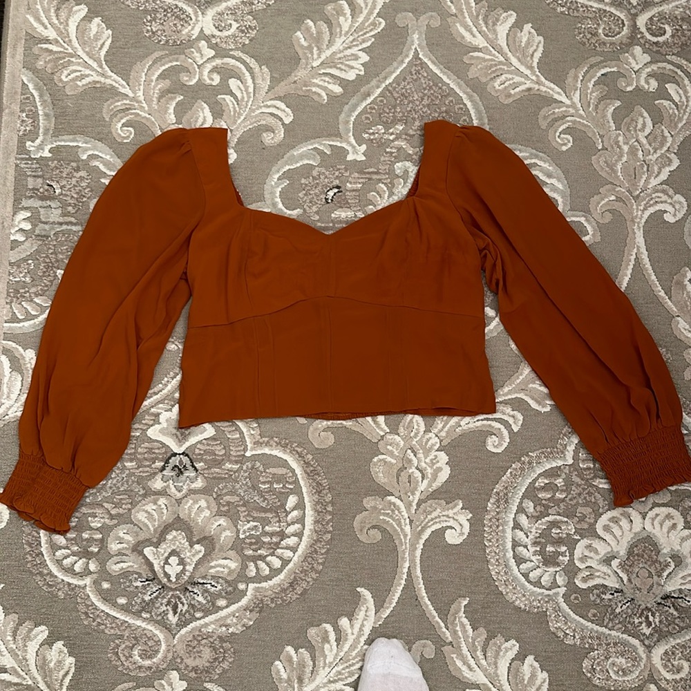 BNWT Abercrombie Burnt Orange Cropped Peasant Top